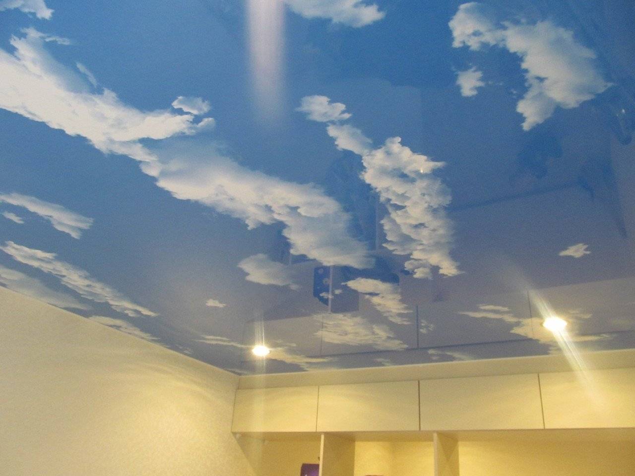 Потолок облака с подсветкой