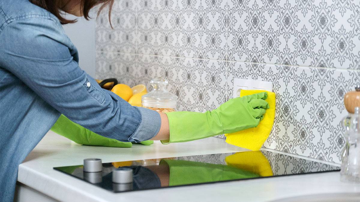 Чем отмыть жир на кухонных шкафах: как отмыть с кухонной мебели, в домашних условиях народными средствами