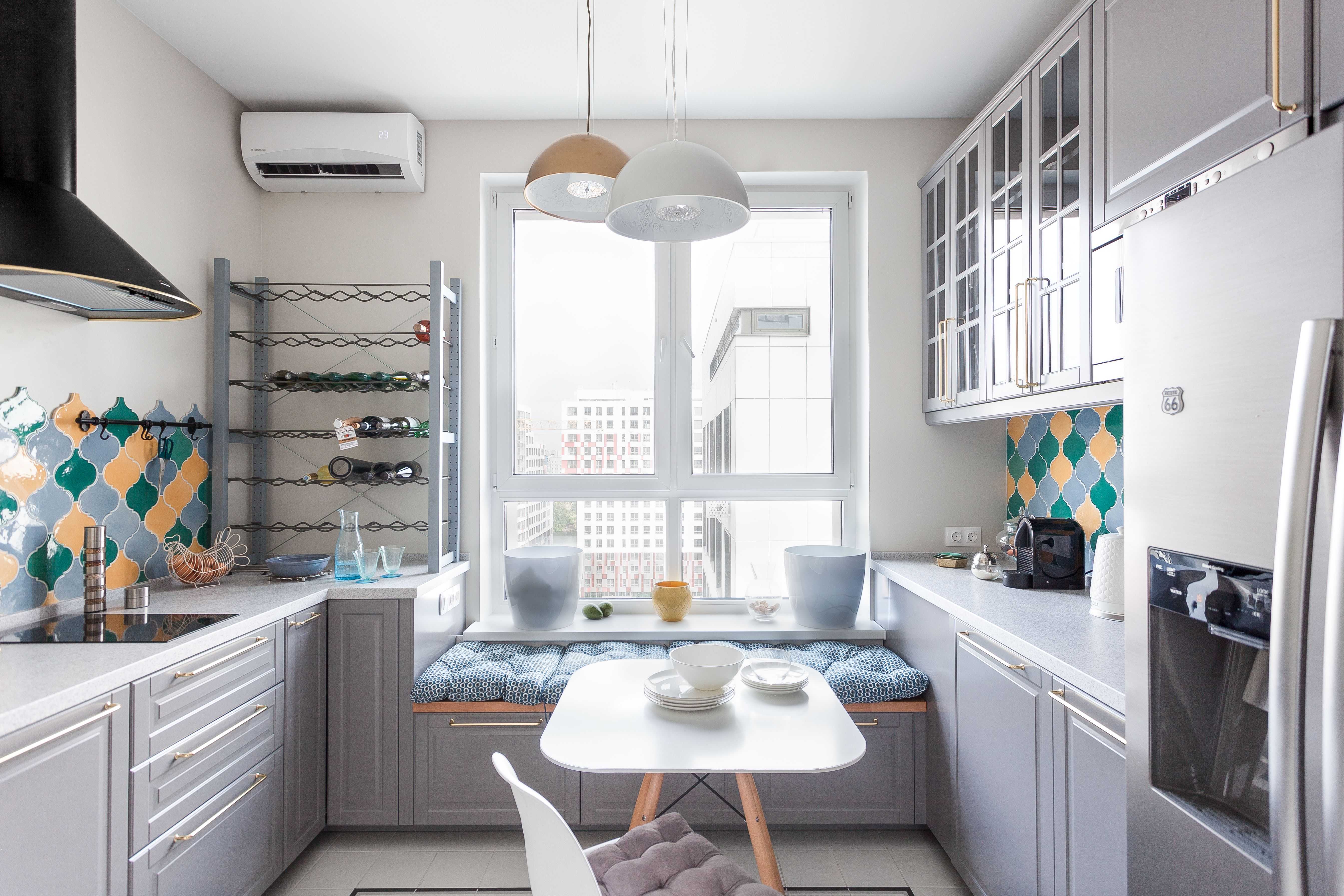 Дизайн маленькой кухни 5-6 метров с холодильником и газовой плитой: 70 лучших фото, оформление, идеи интерьеров