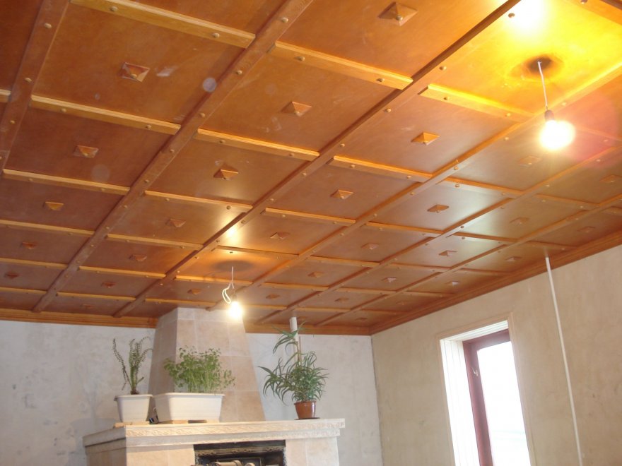 Чем обшить потолок в деревянном доме? – 8 красивых и практичных идей