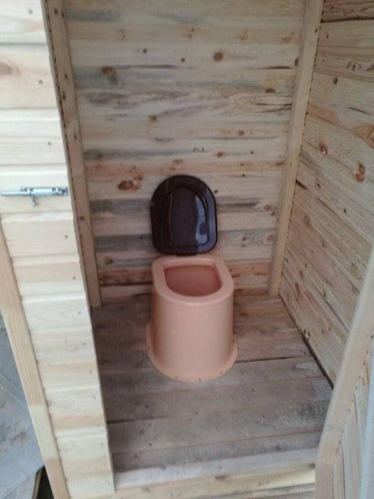 Мастерим туалетное сиденье на даче