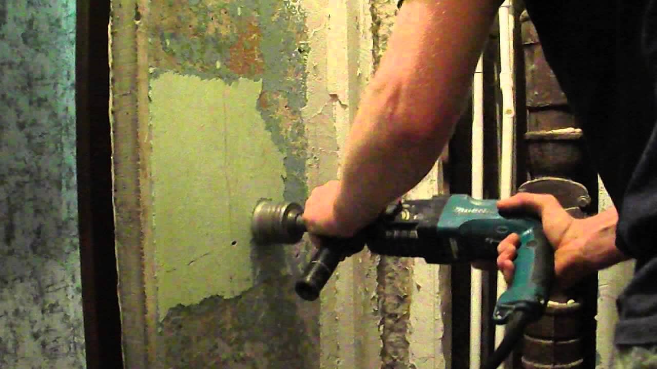 Как снять краску со стен (акриловую и другую) своими руками: как и чем быстро убрать старое покрытие, как удалить покраску под поклейку обоев и т.д.