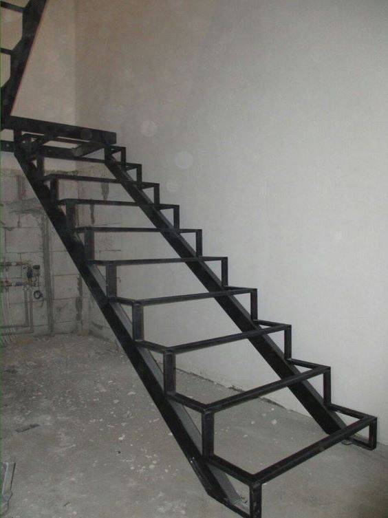 Как сварить лестницу для дома своими руками из металла: изготовление, инструкция по монтажу + фото