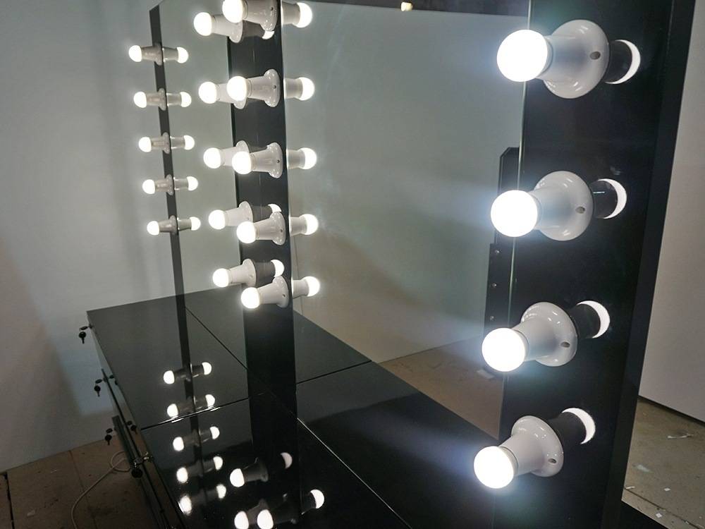 Лучшие косметические зеркала 2021. 12 лучших зеркал с подсветкой для макияжа | школа красоты