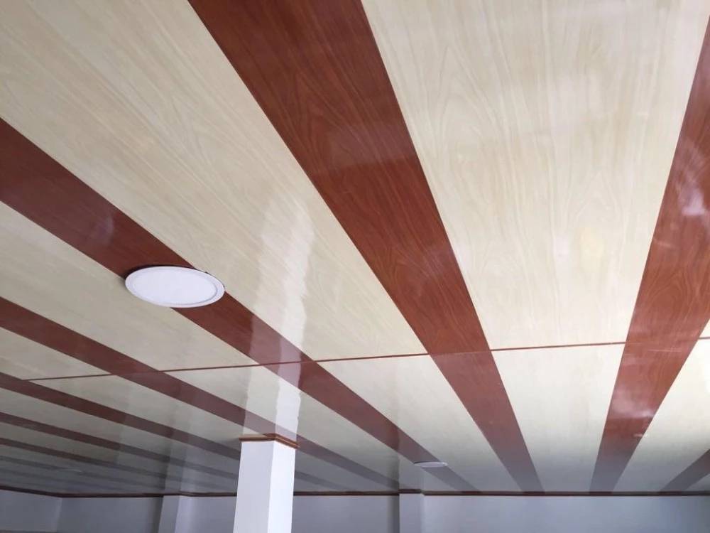 Как обшить потолок пвх-панелями: поэтапные рекомендации по выполнению разметок и всех монтажных работ | ремонтсами! | информационный портал
