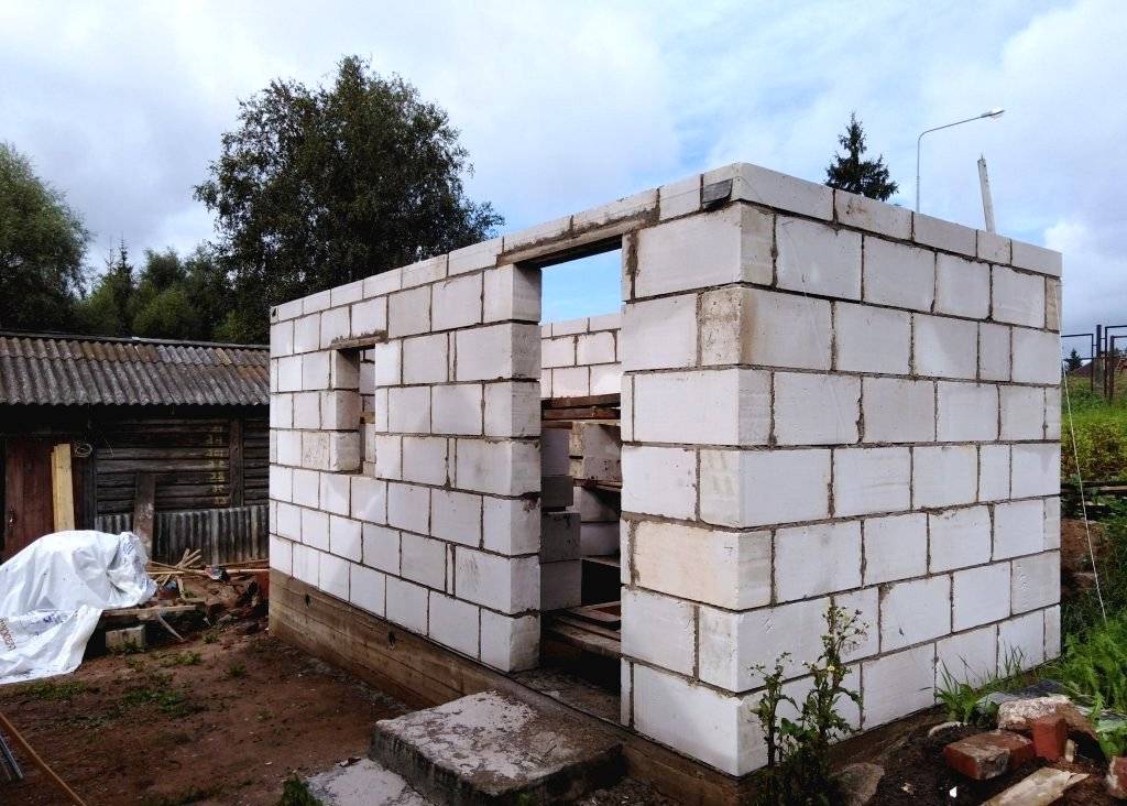 Газоблок для бани: можно ли строить баню из газобетонных блоков?