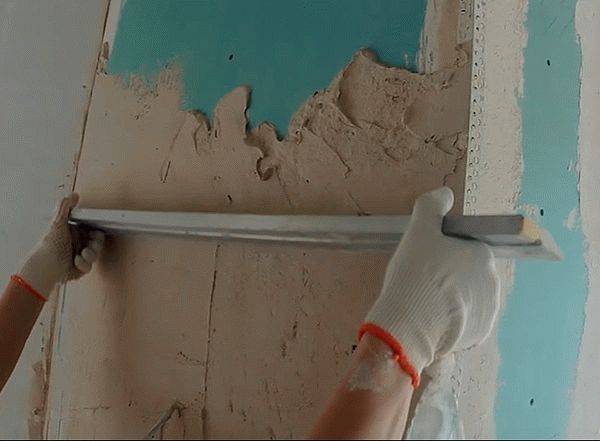 Гипсокартон: как штукатурку лучше нанести на стены и потолок из гкл, как своими руками заделать швы и правильно выровнять под обои или покраску и советы начинающим