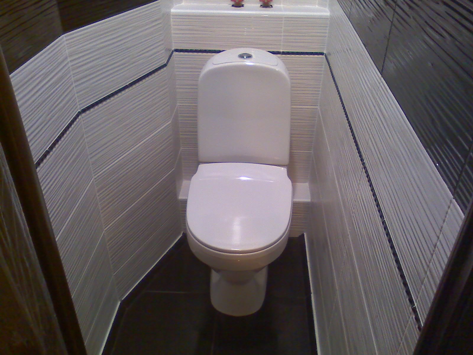 варианты отделки панелями туалета