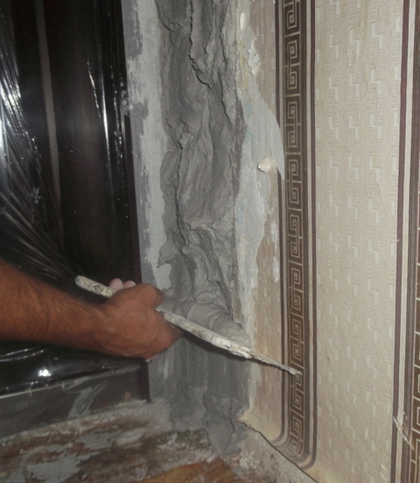 Делаем откосы на входной двери: оштукатуривание, установка с каркасом и без | строй легко
