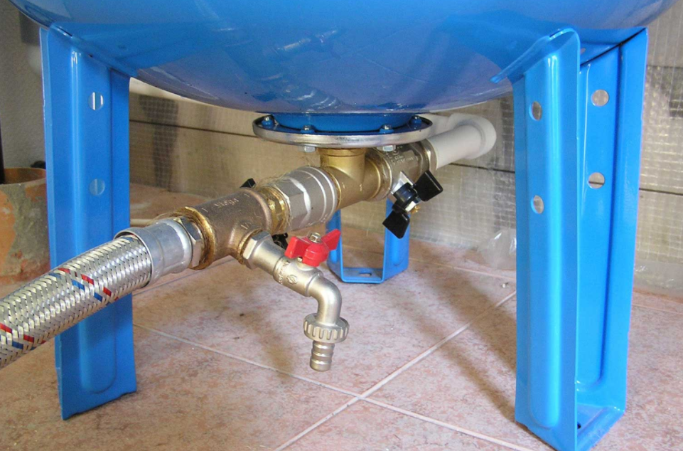Гидроаккумулятор для систем водоснабжения – основные функции и предназначение