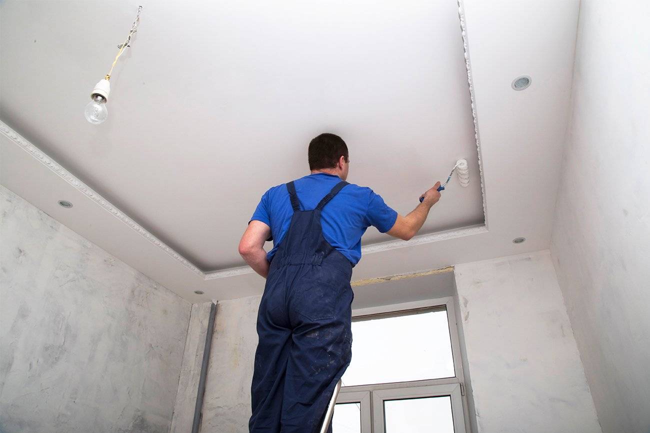 Как и чем покрасить потолок из гипсокартона своими руками?