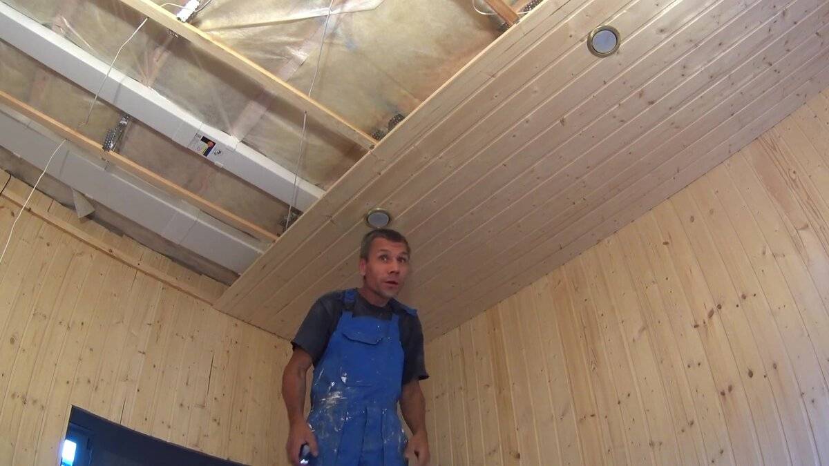 Как крепить вагонку к потолку: видео правильного крепления подвесов и обрешетки