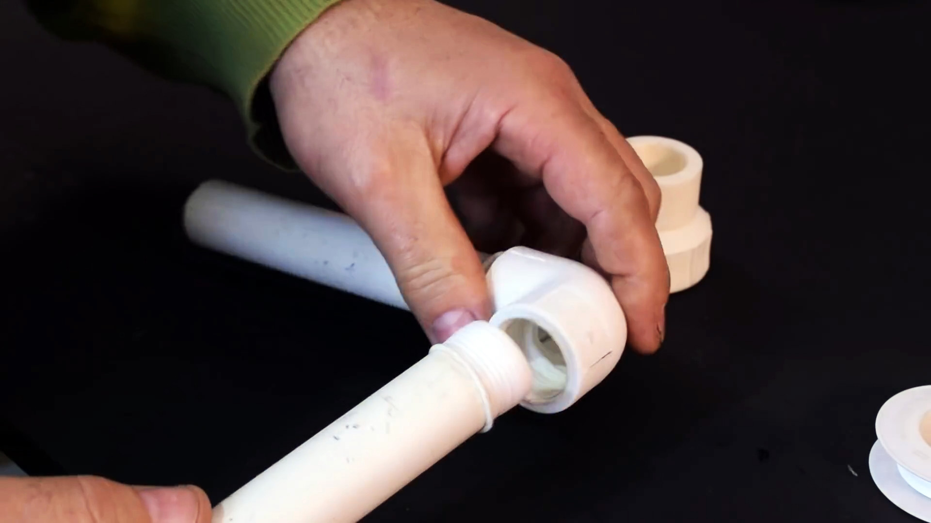 Cоединение металлической трубы с полипропиленовой — видео инструкция