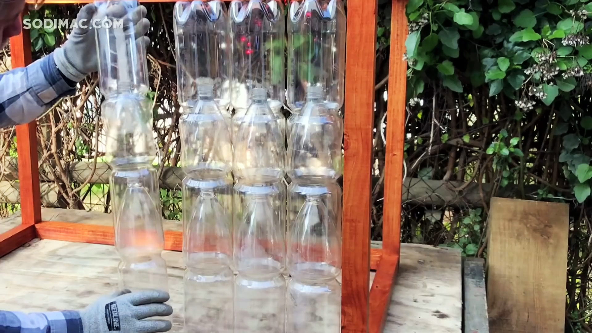 Парник из пластиковых бутылок своими руками: 7 преимуществ