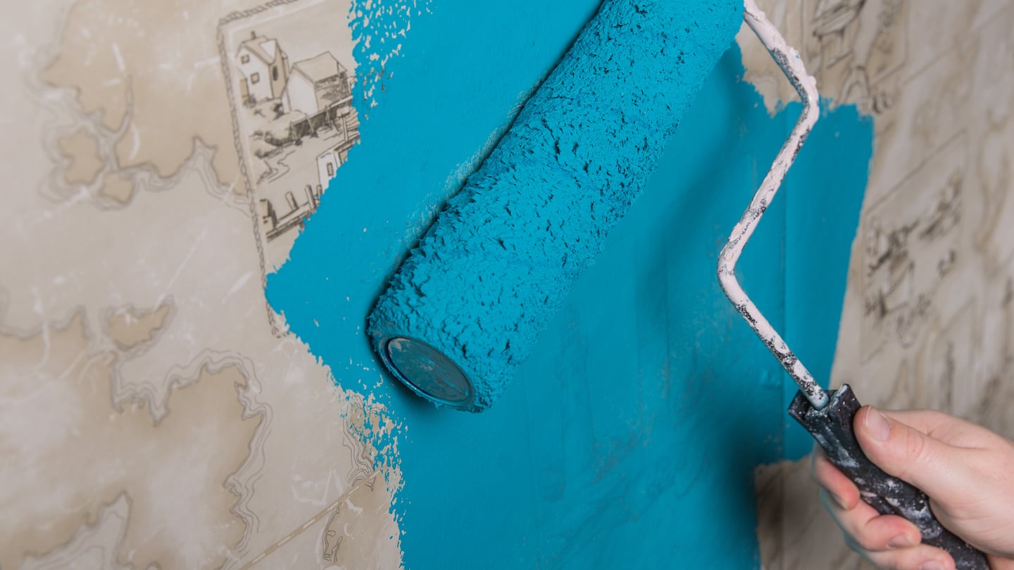 Можно ли наносить водоэмульсионную краску на поверхность, окрашенную водоэмульсионной краской?
