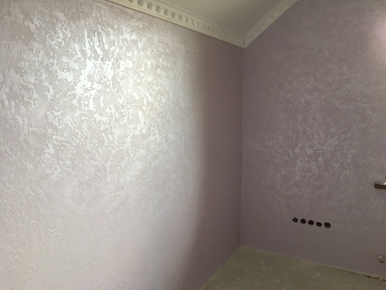 Бюджетный вариант покраски стен с перламутром. что такое декоративная краска для стен и методы ее нанесения
