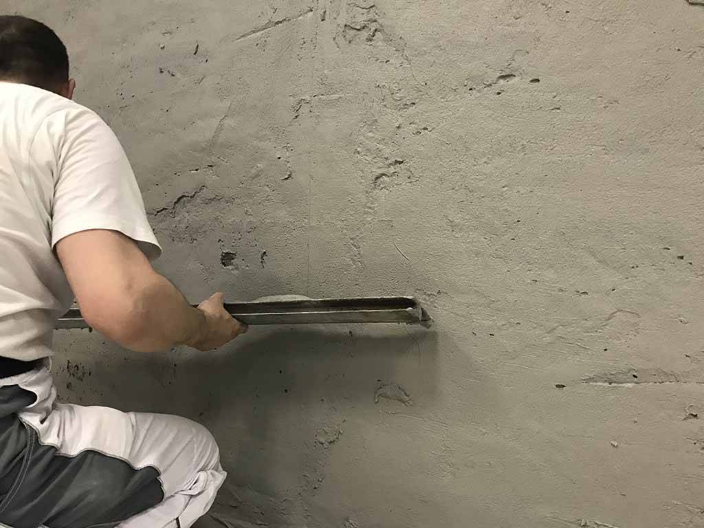 Как разводить штукатурку для стен: гипсовую, шелковую и из цемента, технология и пропорции и как правильно приготовить смесь без миксера?