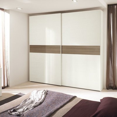 Шкаф-купе для спальни: разновидности и материалы изготовления, особенности выбора и наполнение