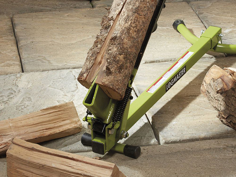 Полная дровница: интересный инструмент для колки дров с ножной педалью