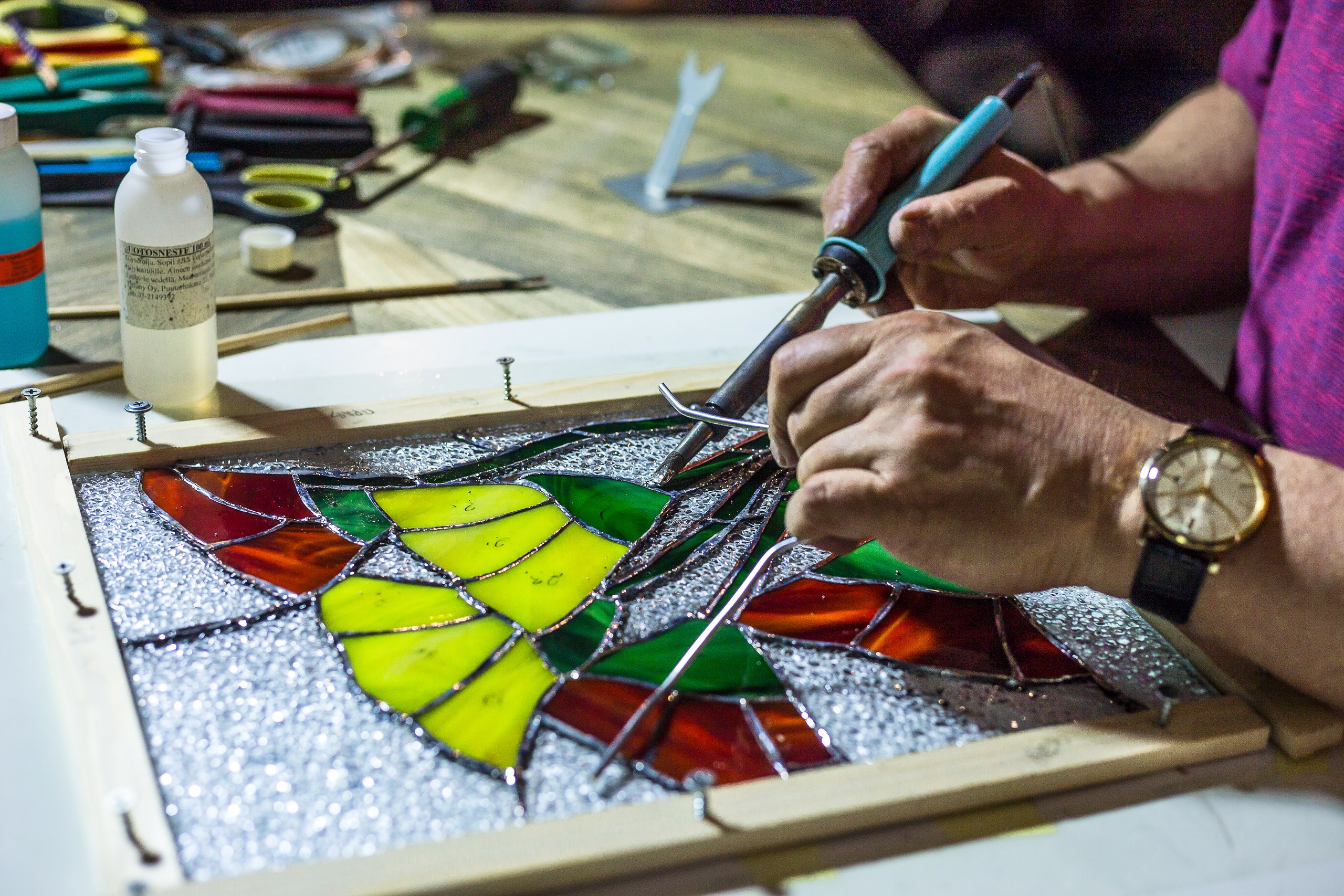 Роспись по стеклу акриловыми красками: особенности техники для новичков анна соколова, блог малоэтажная страна