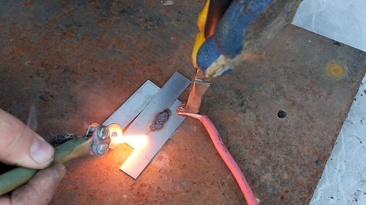 Сварочный мини-аппарат из использованной батарейки: инструменты, материалы, пошаговая инструкция