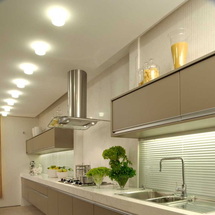 Подвесные потолки на кухне - реечный, пластиковый, натяжной или из потолочных панелей?
