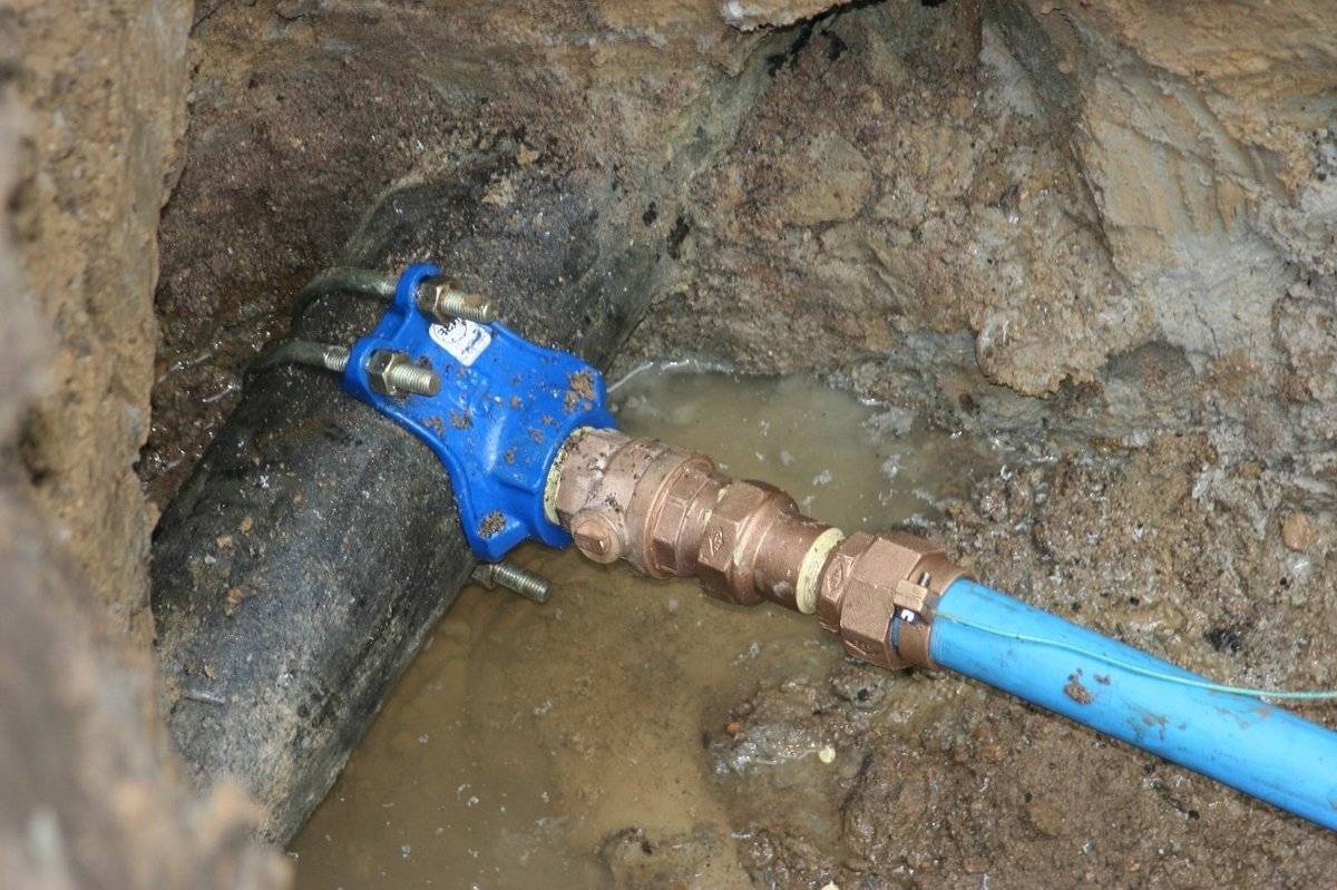 Как производится врезка в существующий водопровод под давлением