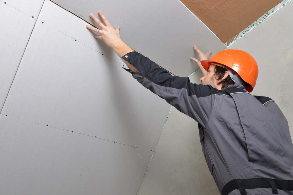 Как установить гипсокартон на потолок: подвесной, своими руками