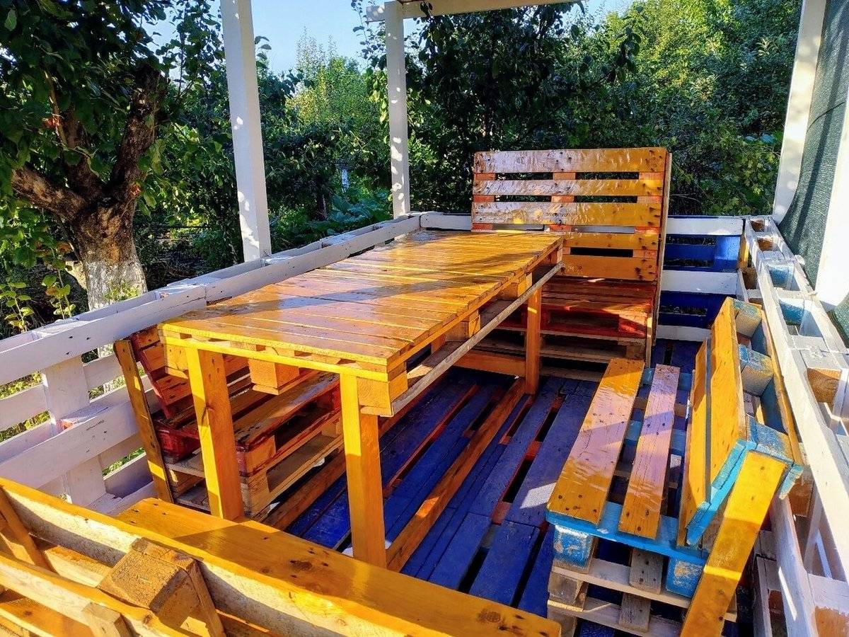 Беседка из поддонов своими руками для дачи: как сделать пошагово