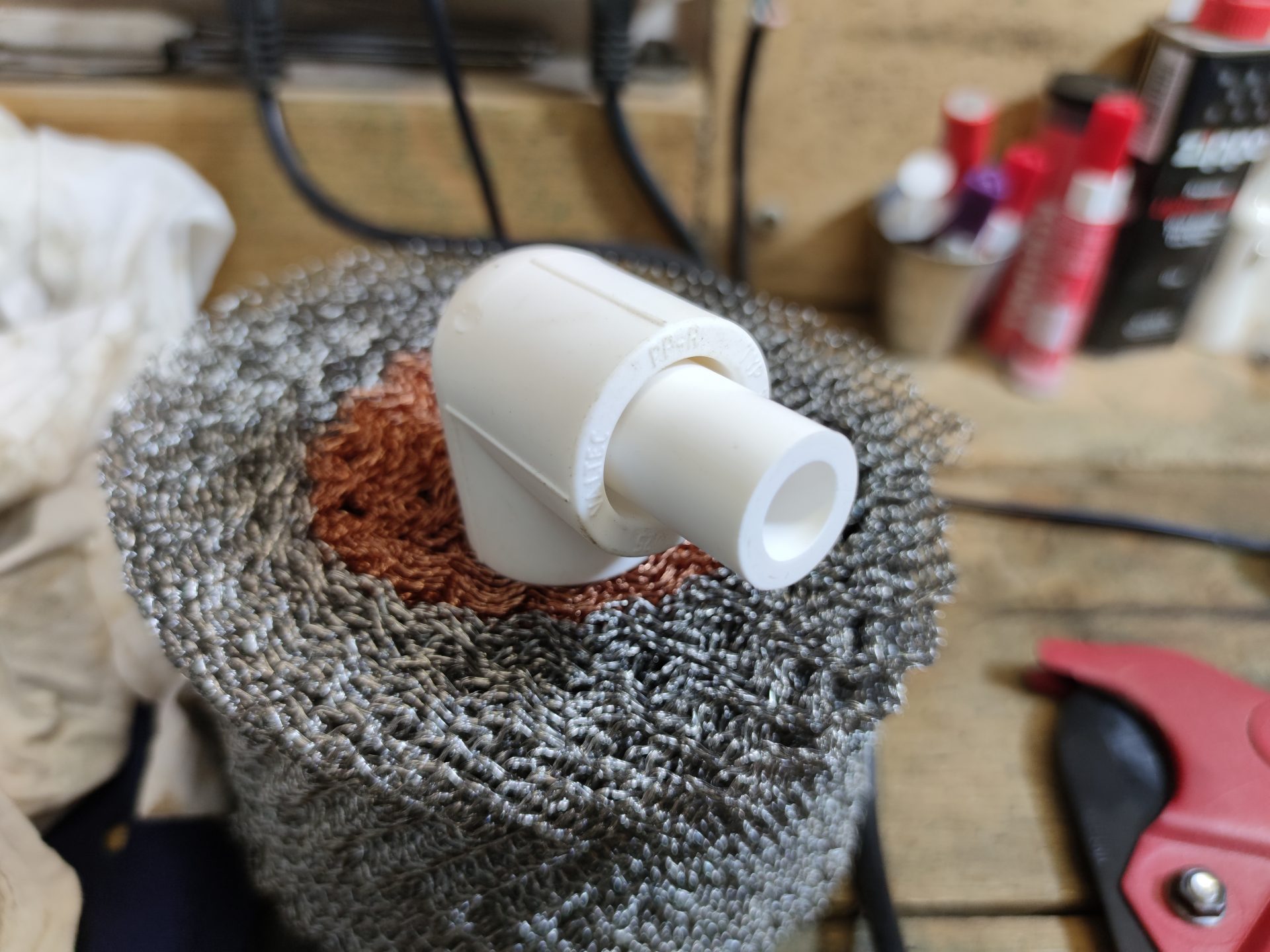 Супернасадка для пылесоса из обрезка полипропиленовой трубы: материалы, изготовление, применение