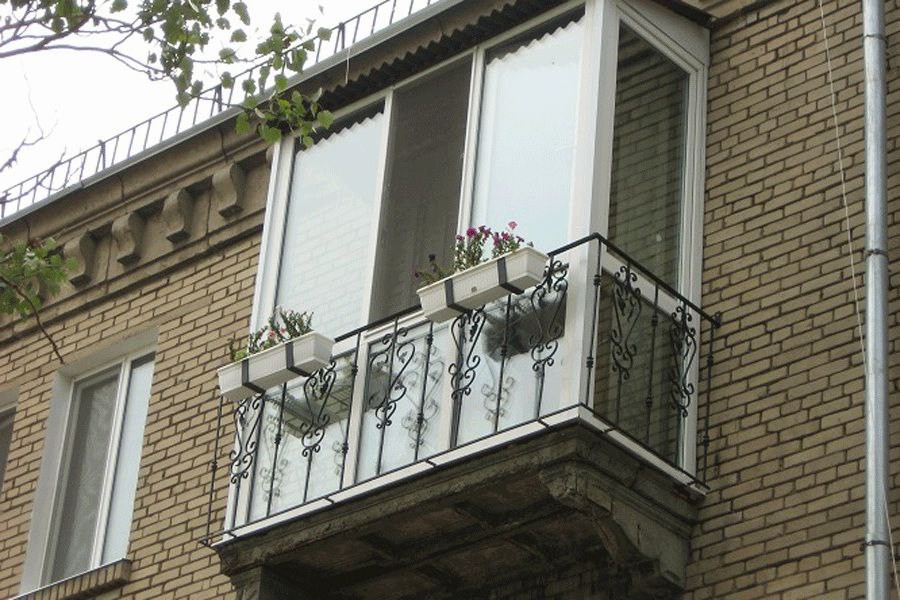 Как отремонтировать балкон и не нарушить закон