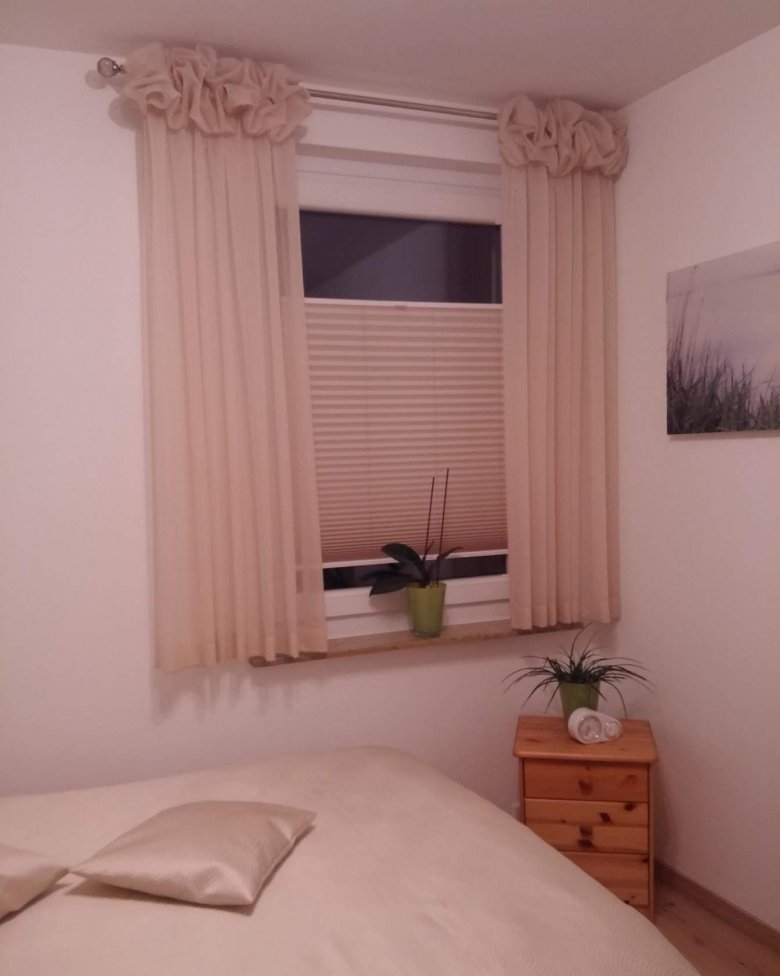 Шторы на маленькие окна занавески и тюль на небольшое окно в частном доме