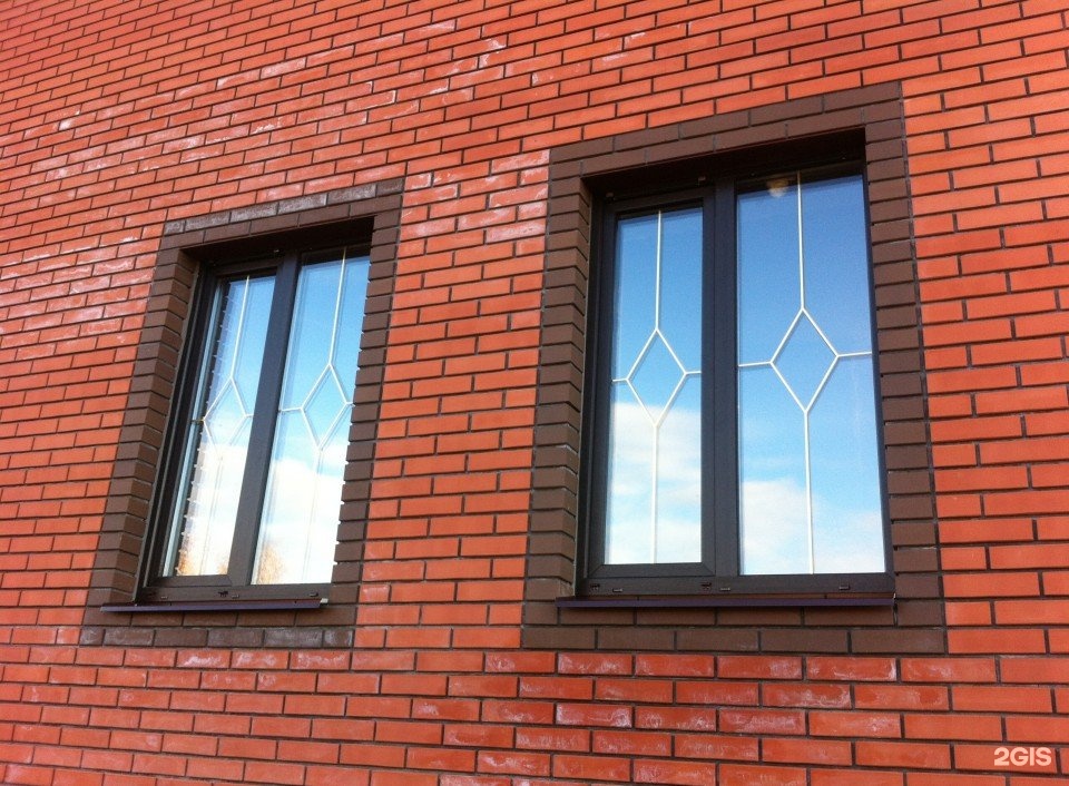 Пластиковые окна с раскладкой — особенное оформление для стильного интерьера