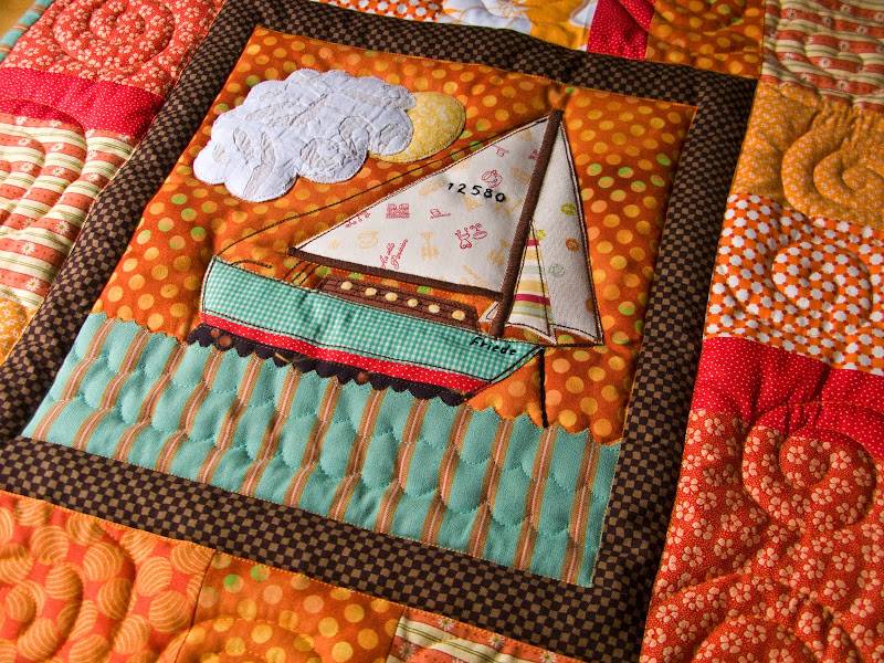 Лоскутное шитье: как начинающей мастерице легко сшить своими руками красивое покрывало или одеяло?