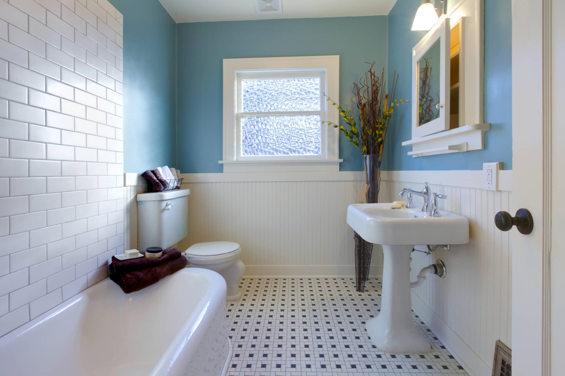 Как сэкономить на ремонте ванной комнаты: 7 советов